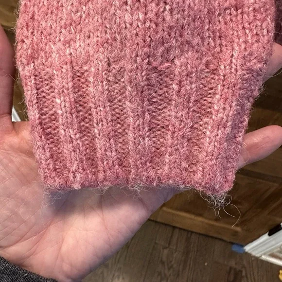 Old Navy Sweater Women Small Pink Fuzzy Basic Crew Neck Long Sleeve Cozy - Picture 7 of 7